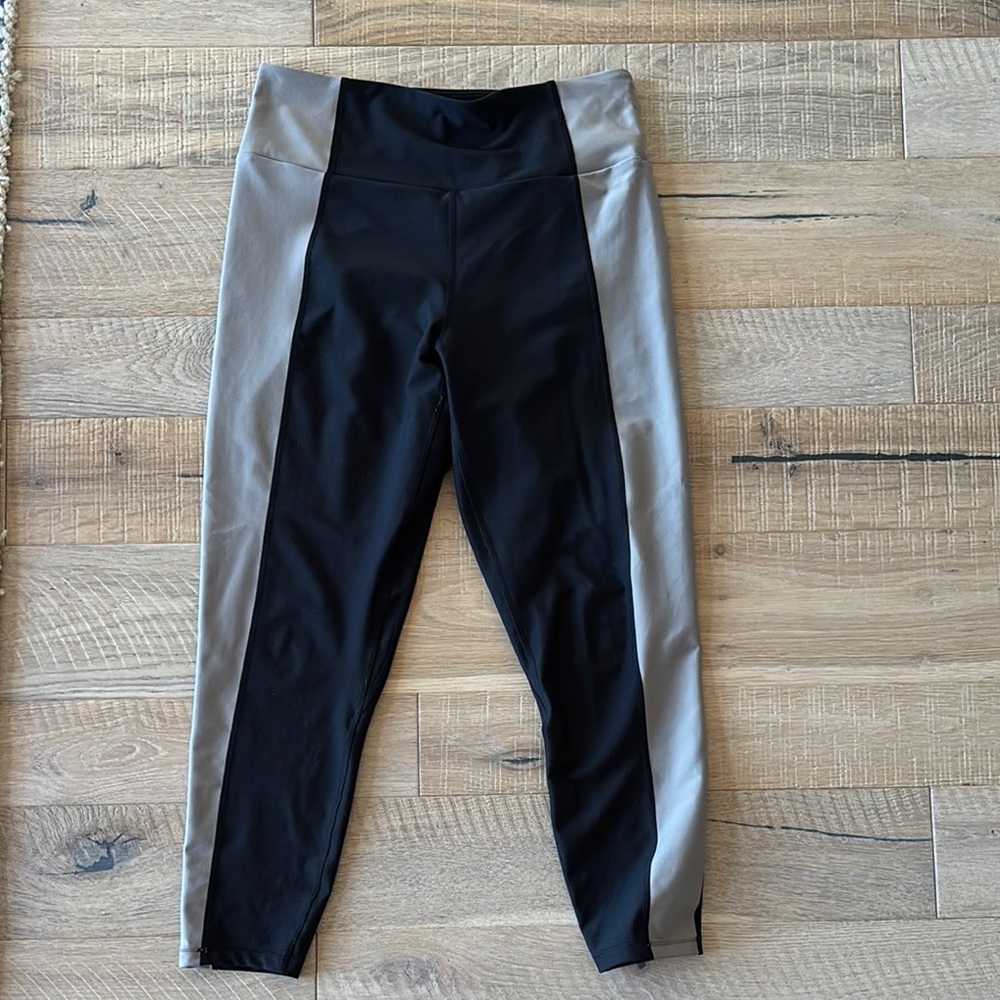 YPB A&F Black and Taupe Leggings